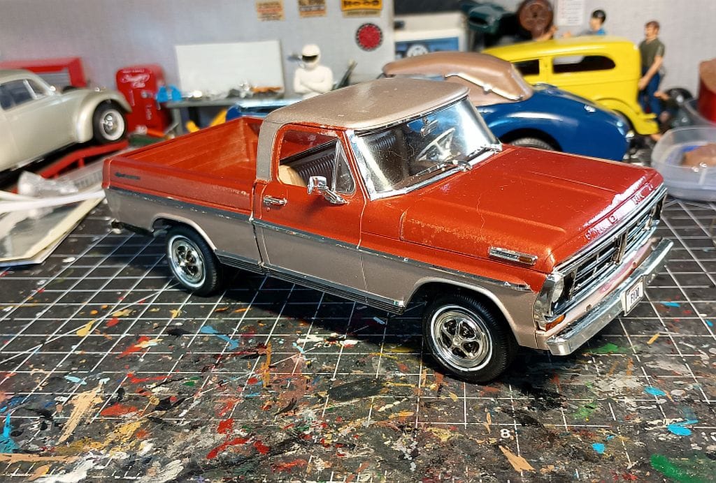 A Modeller's Challenges -- When the Model Kit Fights Back 8 72 F100 7