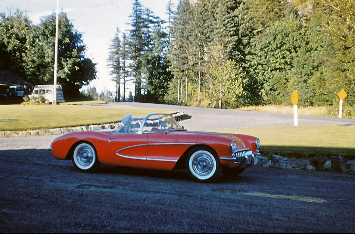 When Chrome Ruled: Classic 1950s GM Cars In Vintage Photos 14 Captura de pantalla 2026 06 17 16.19.39