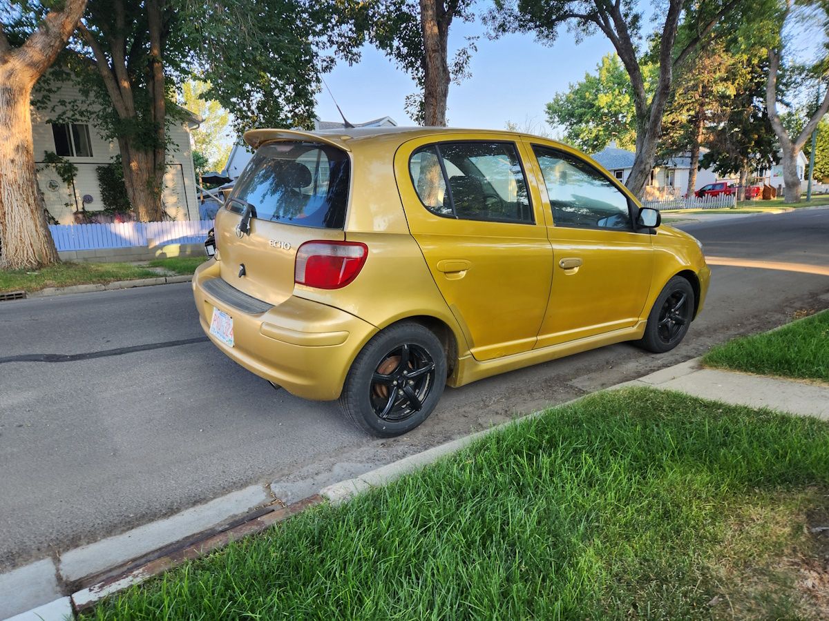 Alberta - A Hotbed for Toyota Echo Hatchback Customization Apparently 5 Custom Echo 2