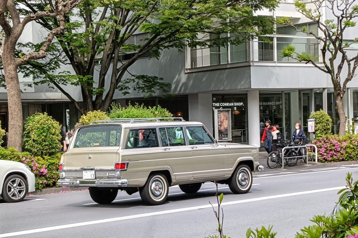 T87’s Singles Collection, Spring 2026 Edition – Part 4: More Foreign Cars (American & British) 19 IMG20260426144303 edited