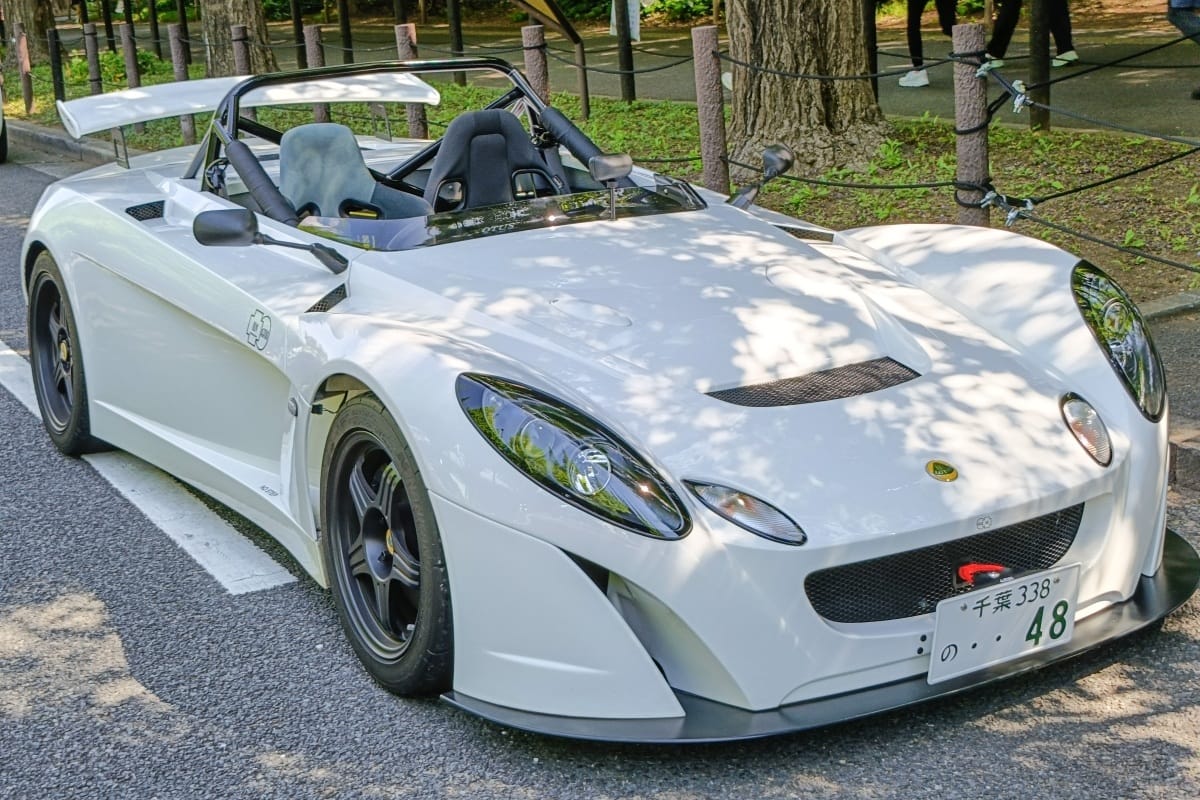 T87’s Singles Collection, Spring 2026 Edition – Part 4: More Foreign Cars (American & British) 104 IMG20260510090148 edited
