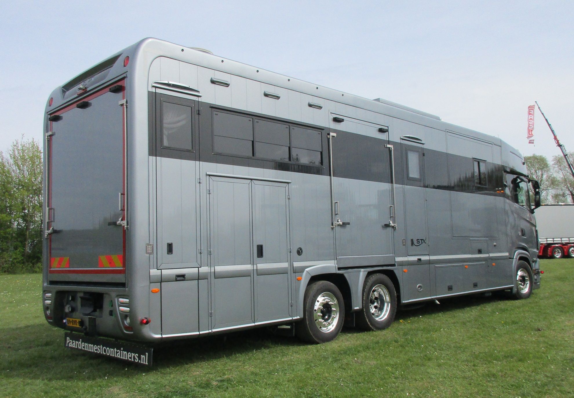 Van Leeuwen Bruchem - 2019 Scania S730 V8 STX horsetruck - 4