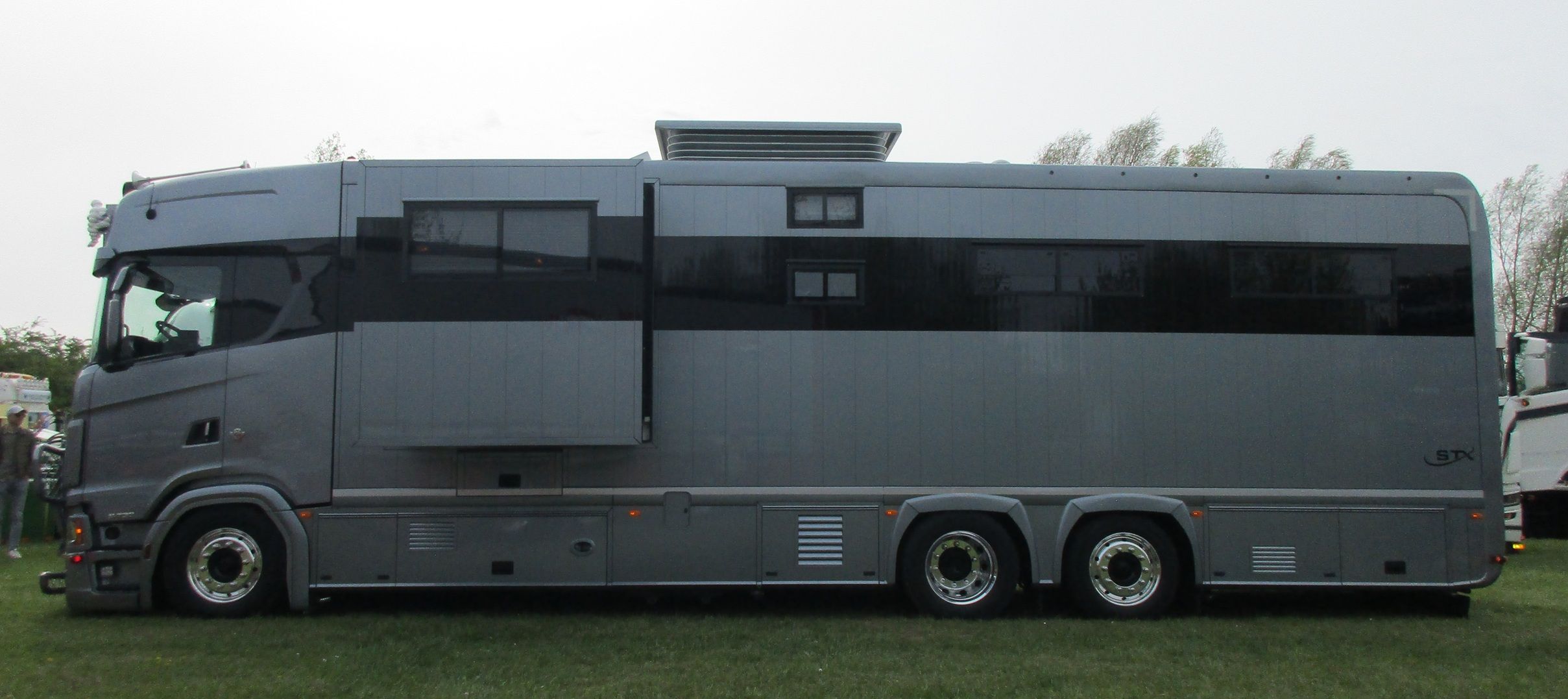 Van Leeuwen Bruchem - 2019 Scania S730 V8 STX horsetruck - 6