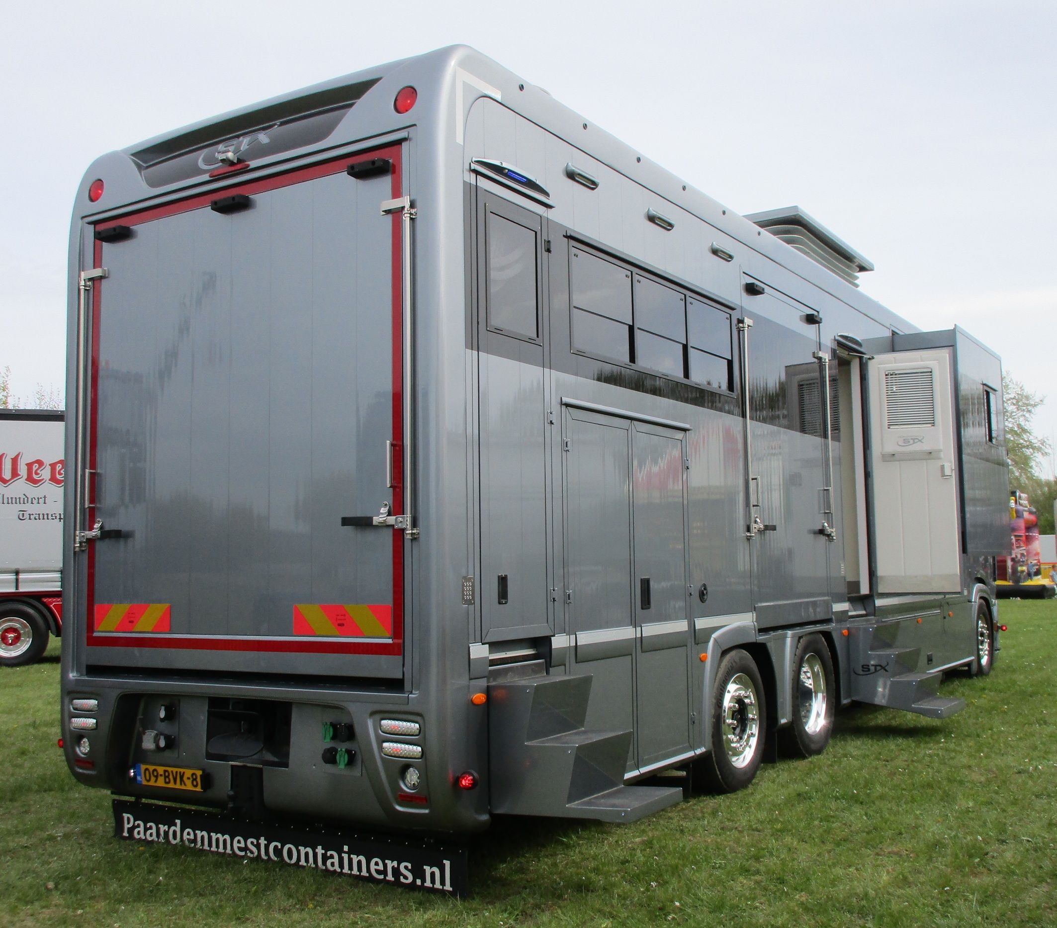 Van Leeuwen Bruchem - 2019 Scania S730 V8 STX horsetruck - 5