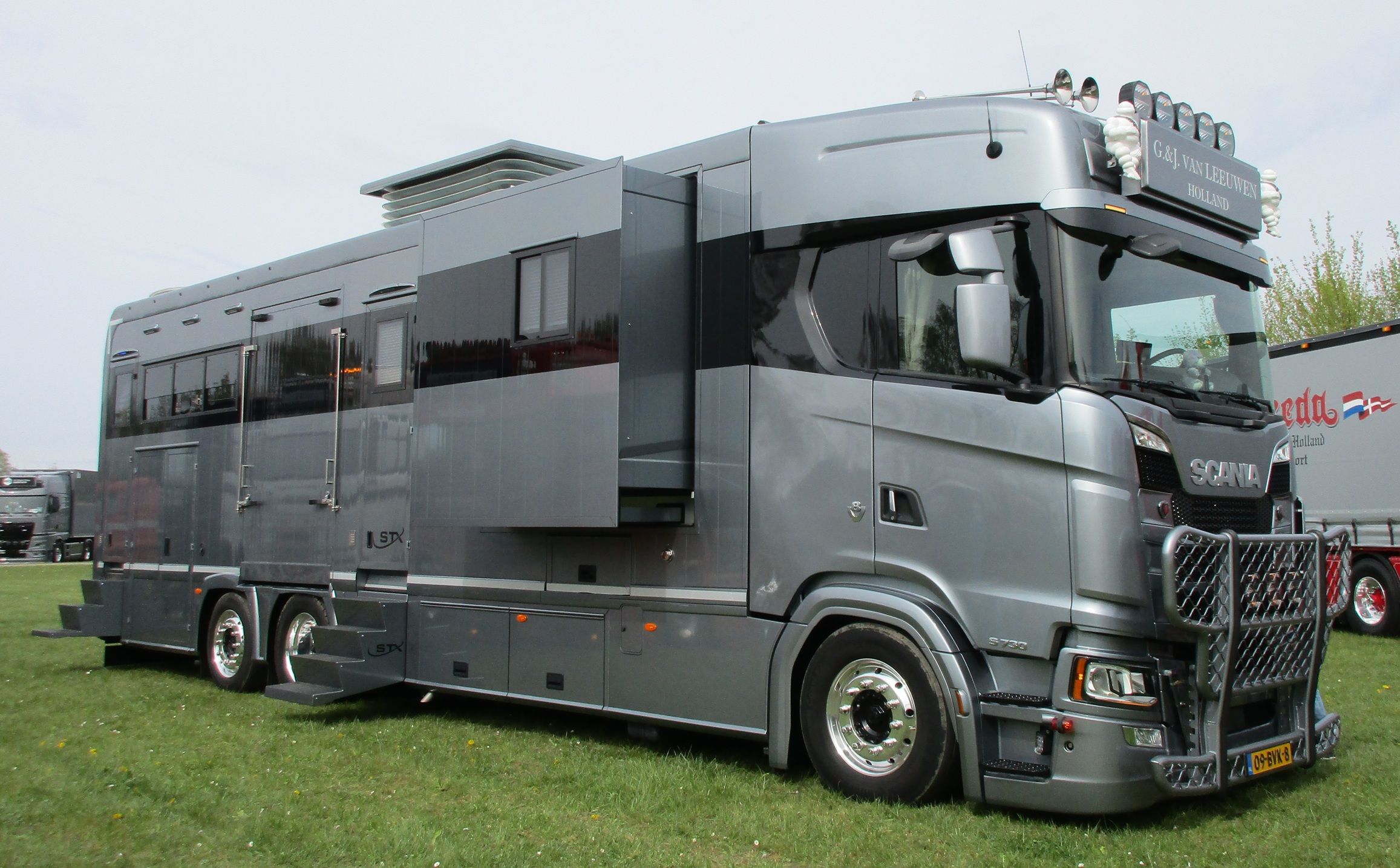 Van Leeuwen Bruchem - 2019 Scania S730 V8 STX horsetruck - 1