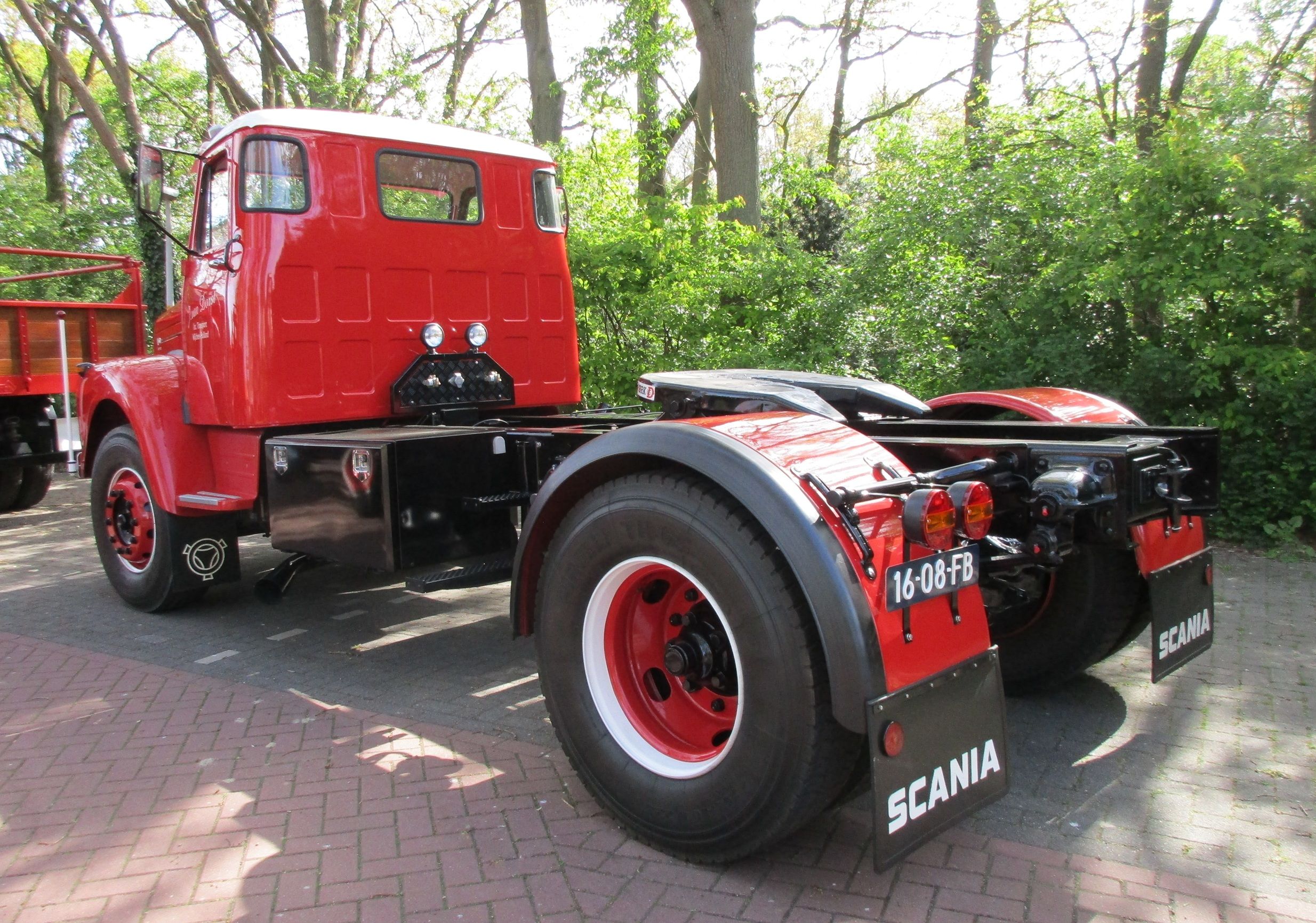 Van Dorst Wijchen - 1974 Scania L 110 Super 4x2 tractor - 3