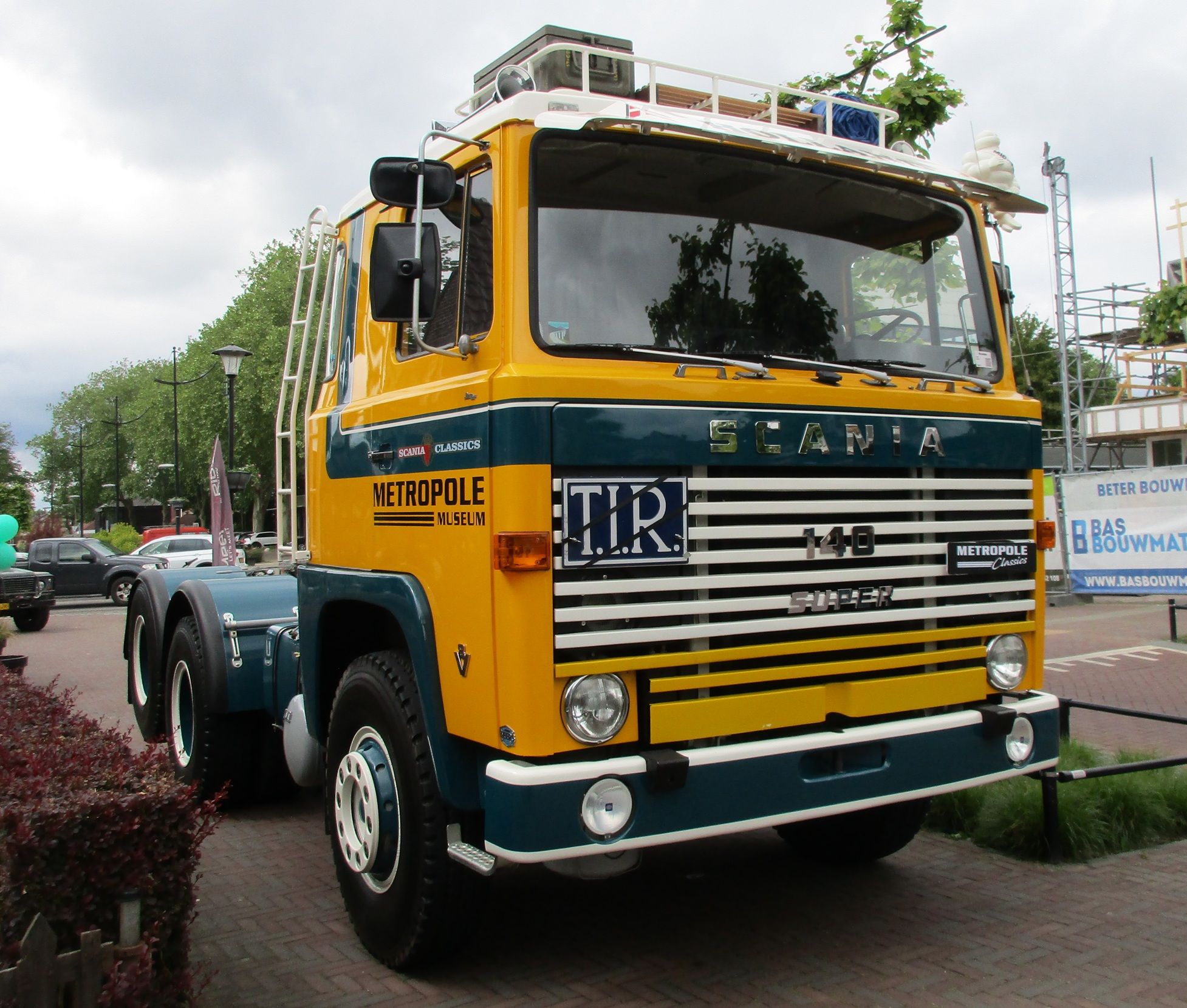 Metropole Classics Druten - 1974 Scania LBS 140 Super 6x2 tractor - 2