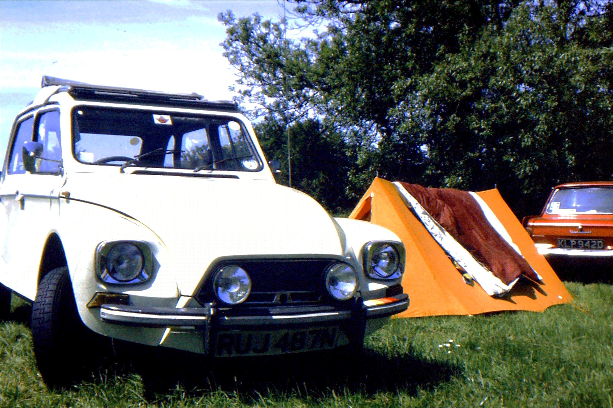 My 1974 Citroën Dyane 6: A Contrarian's First Car 3 RUJ 1