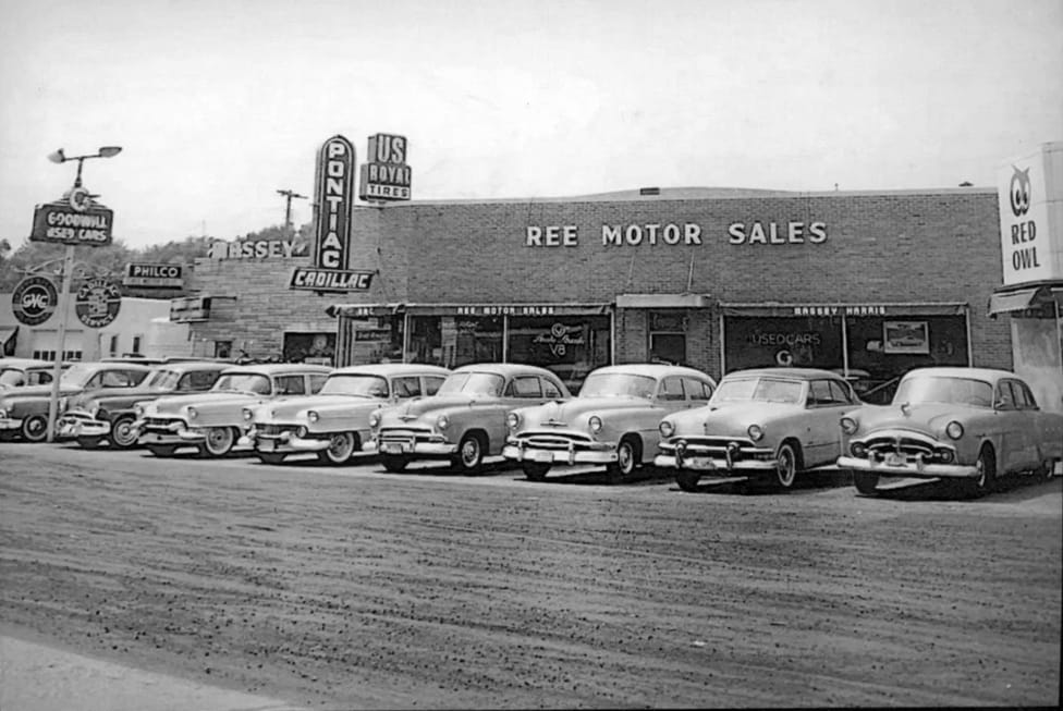 Vintage Photos: Pontiac Dealers In The 1950s 7 Screenshot 20260726 193220