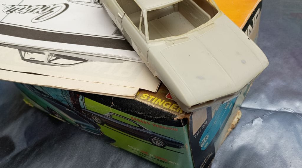 A Modeller's Challenges -- When the Model Kit Fights Back 4 Sinks