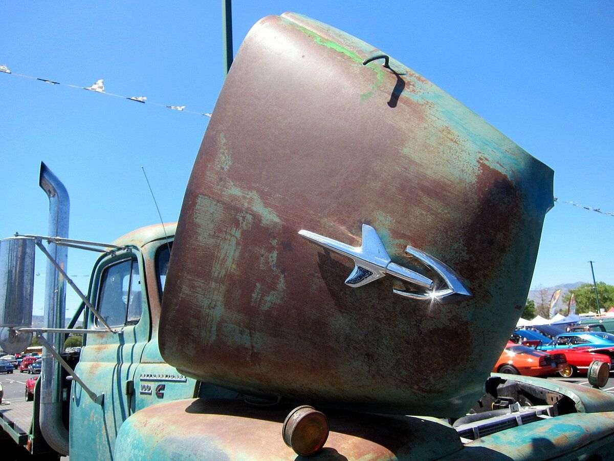 Car Show Classic: 1954 International -- Old School Looks, Modern Tricks 10 rsz international 100 1954 004