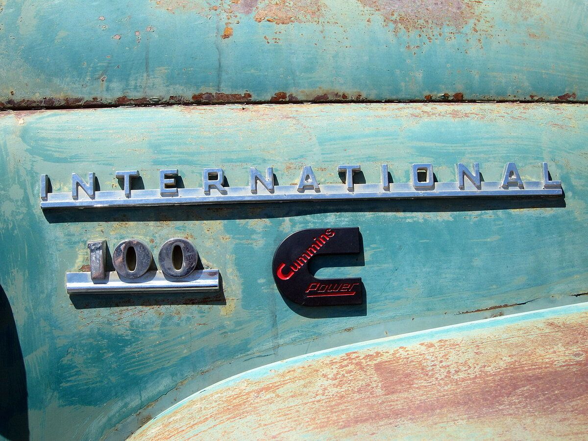 Car Show Classic: 1954 International -- Old School Looks, Modern Tricks 12 rsz international 100 1954 012