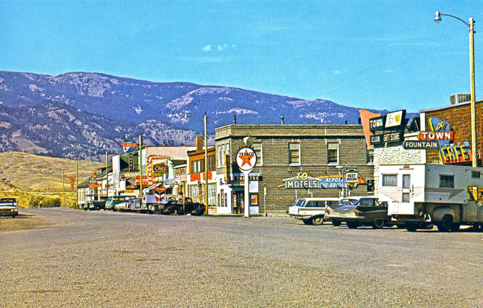 Vintage 1950s & 1960s Postcards Of Main Streets And Downtowns 10 19230232803 2efe57cb96 h