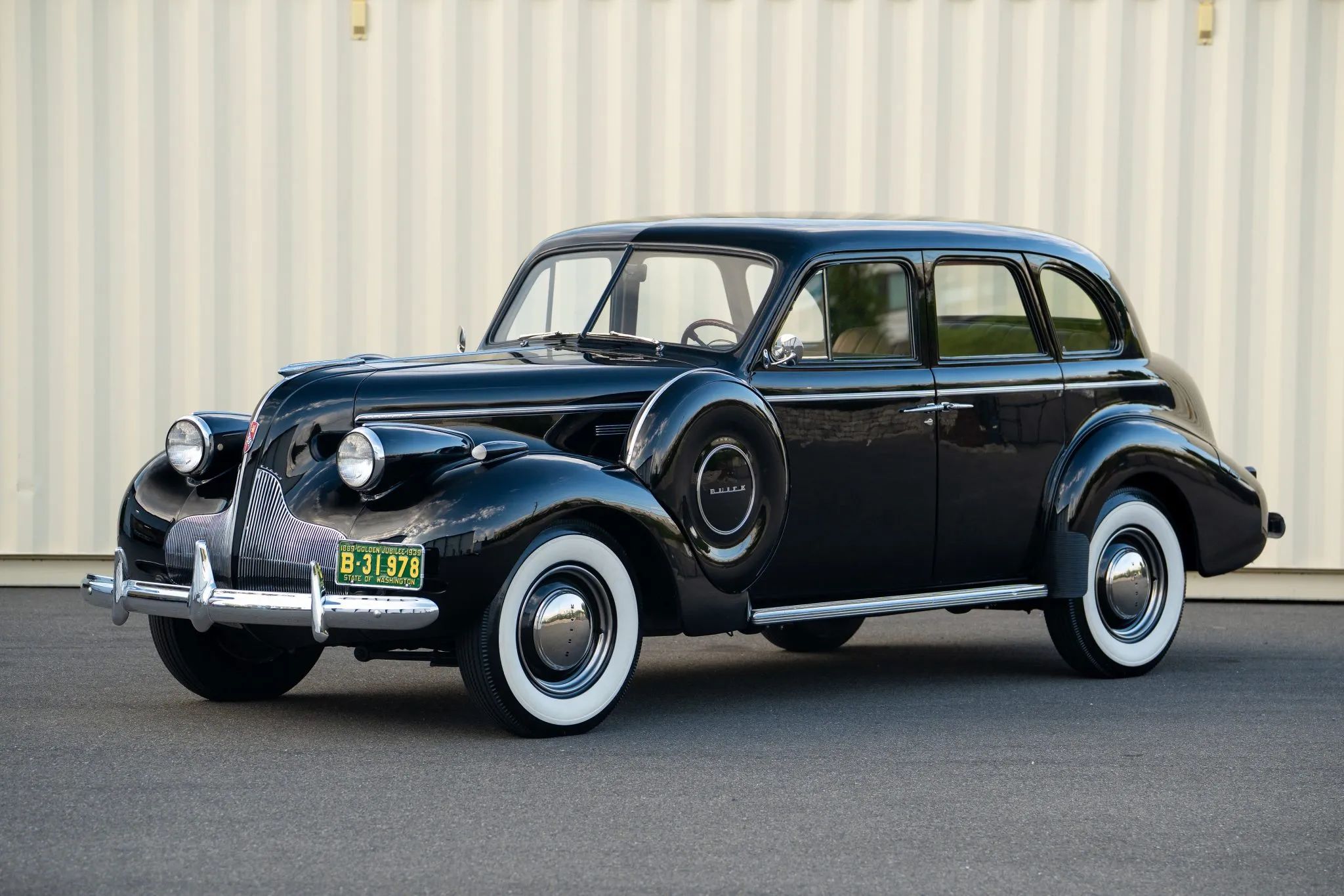 How Buick Became The First U.S. Make With Standard Turn Signals, Almost 20 Years Before They Became Universal 3 Left front 3q view of a black 1939 Buick four-door
