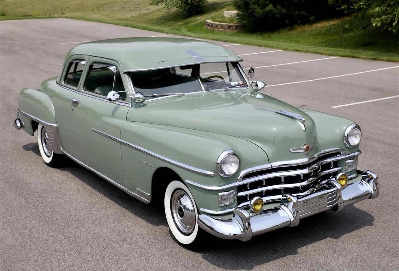 Right front 3q view of a 1949 Chrysler with an external sun visor
