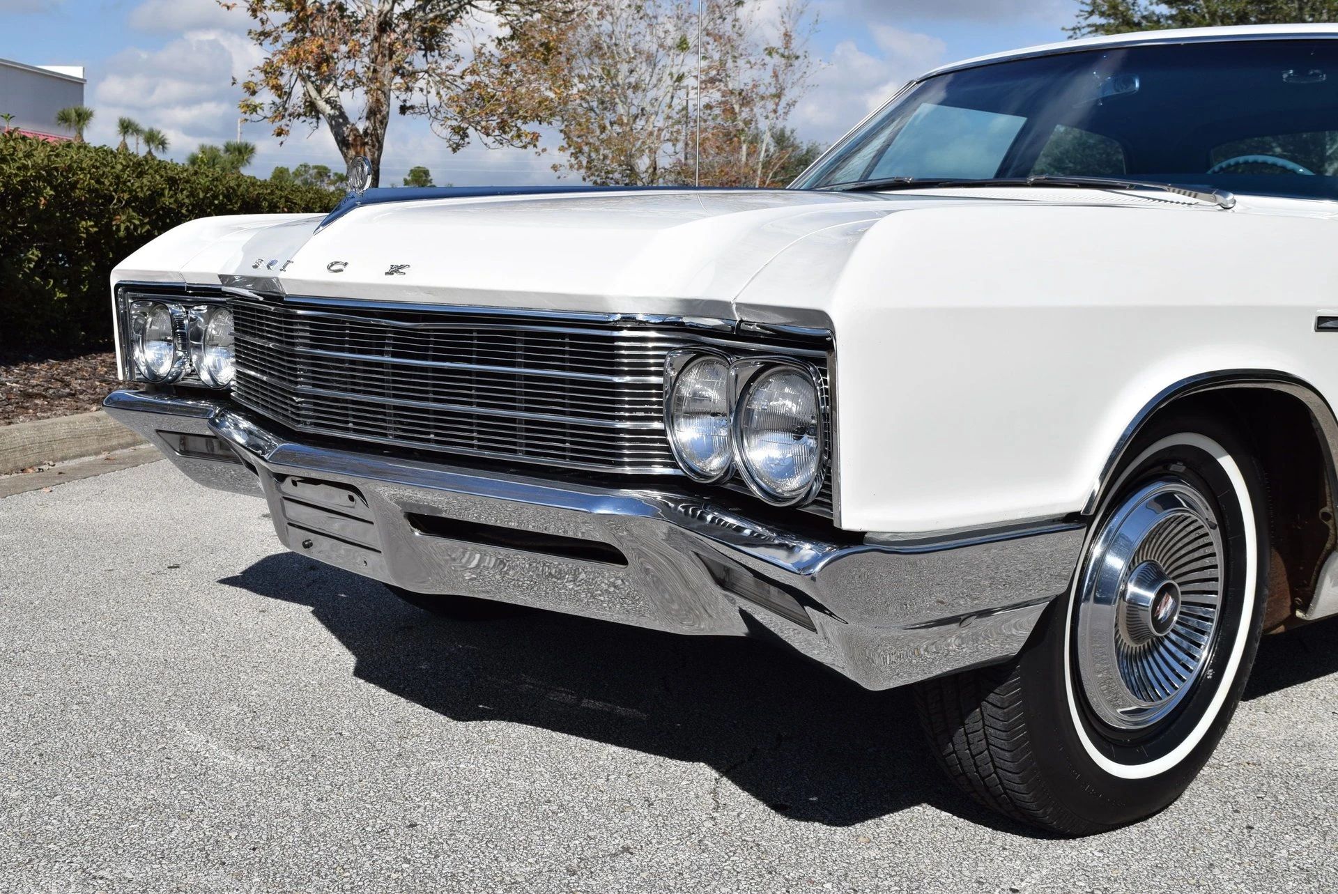 Nose of a 1966 Buick