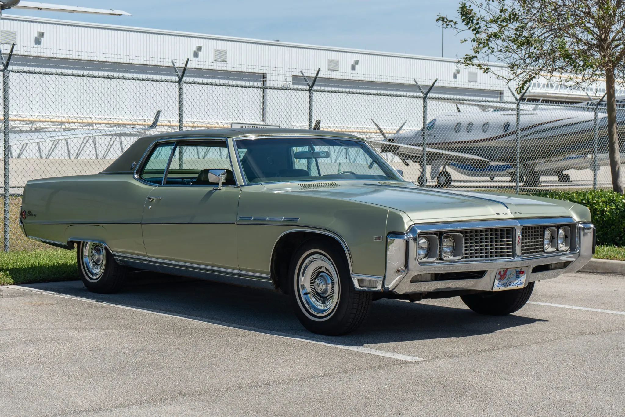 1969 Buick Electra 225 Custom: A Jolly Triple-Green Giant, But Buyer Beware 1 Right front 3q view of a Lime Green 1969 Buick Electra 225 two-door hardtop