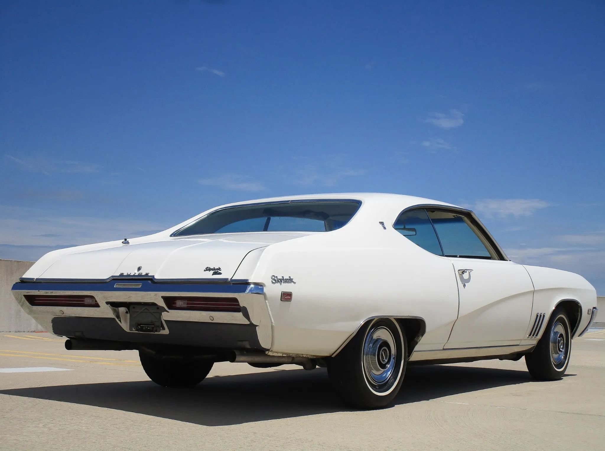 Right rear 3q view of a 1969 Buick A-body two-door hardtop