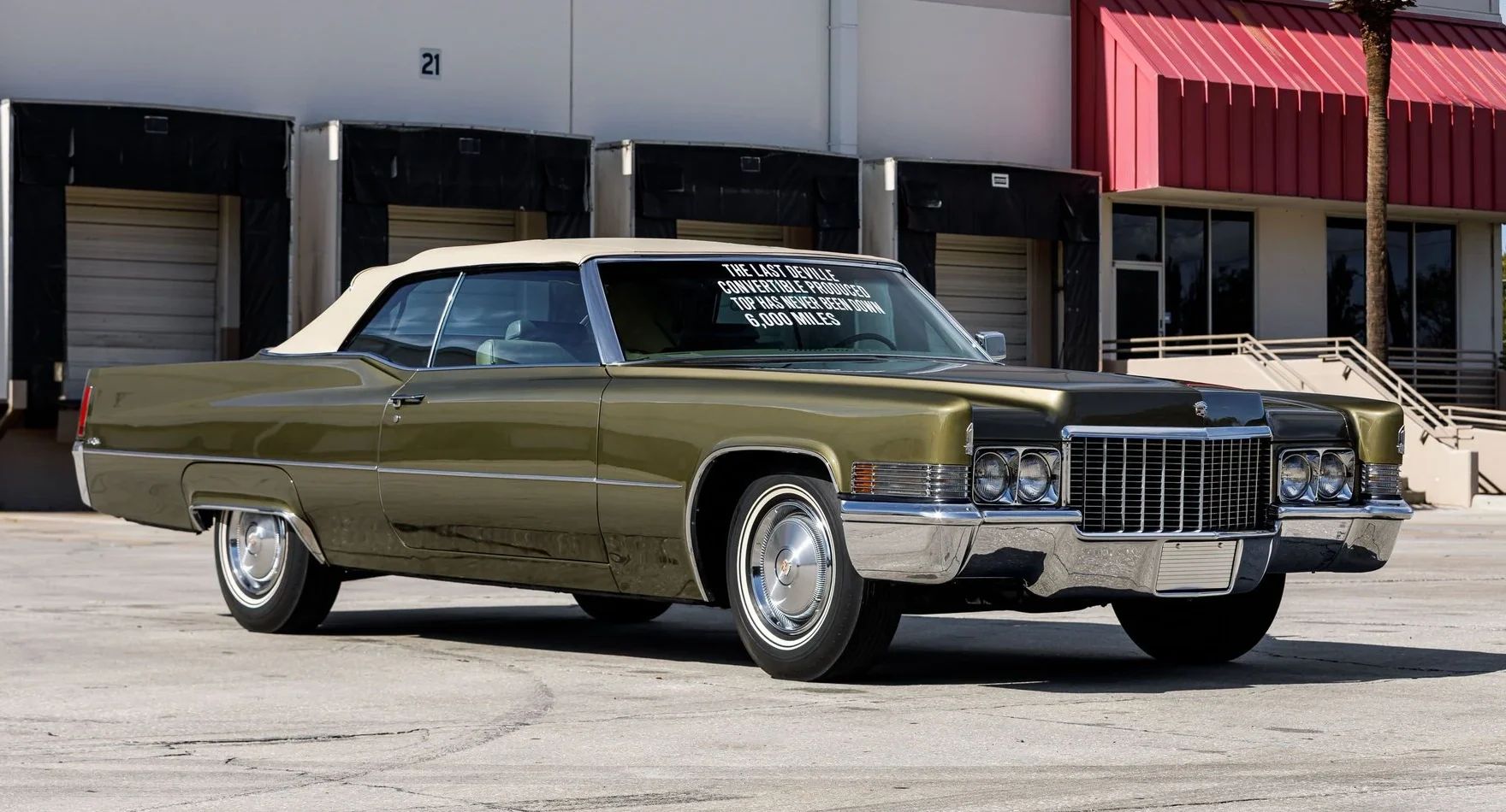 1970 Cadillac De Ville Convertible: The Very Last Full-Size Cadillac Convertible Ever Built 8 Right front 3q view of a 1970 Cadillac convertible with the top up