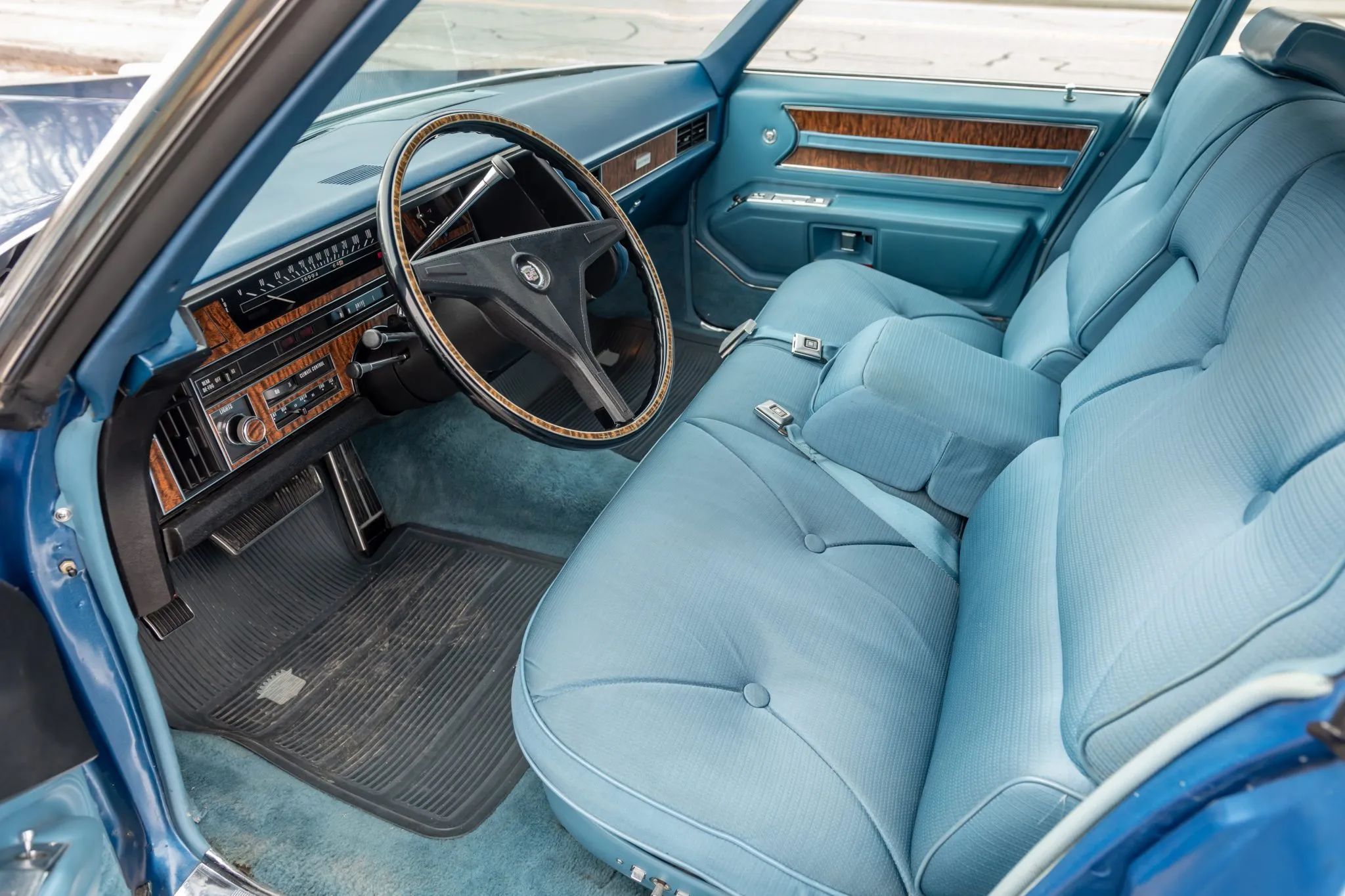 1970 Cadillac Fleetwood Sixty Special: A Chauffeur-Driven Example Of The Rare Final RWD Sixty Special 8 Front seat of a 1970 Cadillac with a bench seat, seen through the driver's door