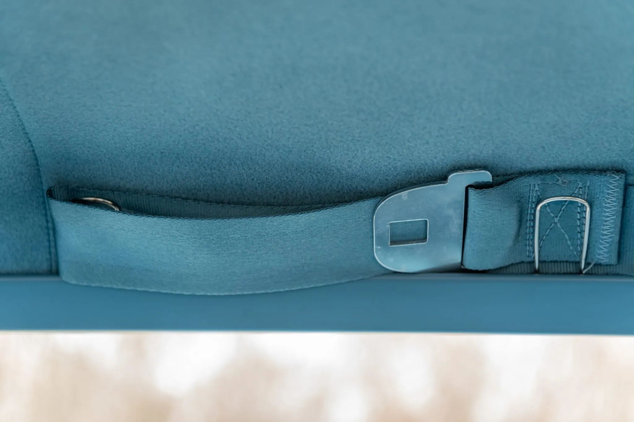 1970 Cadillac Fleetwood Sixty Special: A Chauffeur-Driven Example Of The Rare Final RWD Sixty Special 13 Closeup of the roof-mounted shoulder belt of a 1970 Cadillac