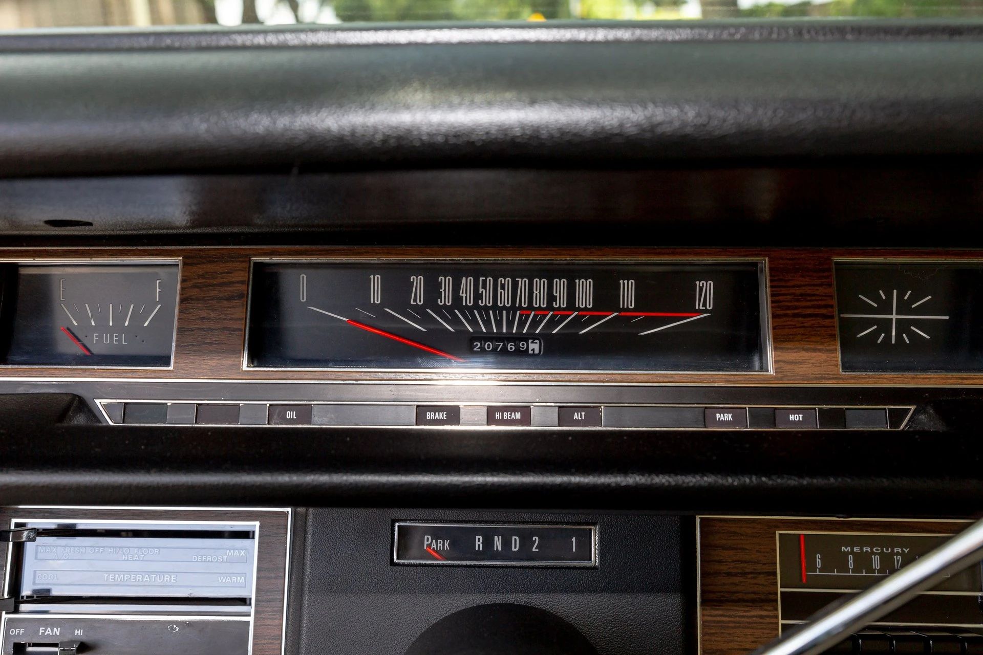 1970 Mercury Marauder: Not An X-100, But "A Thriftier Approach To Sports Driving" 15 Dashboard of a 1970 Mercury
