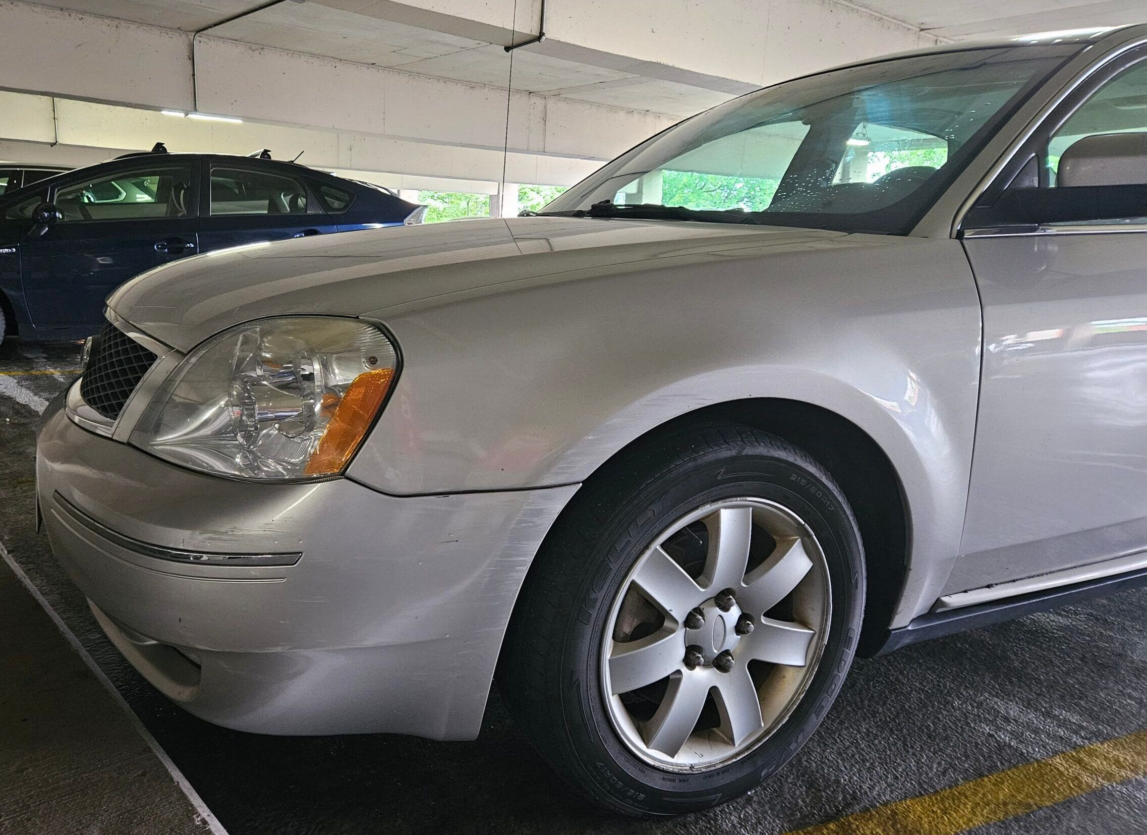 Curbside Classic: 2005 Ford Five Hundred - Full-Fledged Full-Size Flop 3 2005 Ford Five Hundred 12 scaled e1786289314669