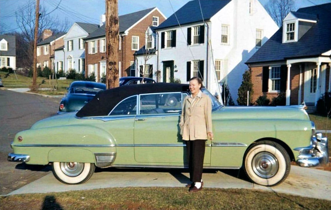 A Rainbow Of 1950s Cars -- Remember When Cars Weren't Just Black, White, and Gray? 6 3 8