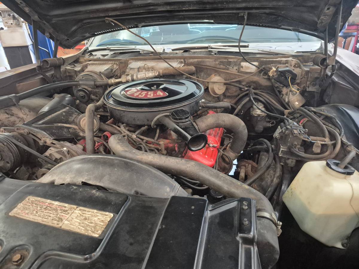 Engine compartment of 1970 Buick Electra 225 Sedan with 455-cubic-inch V8 engine