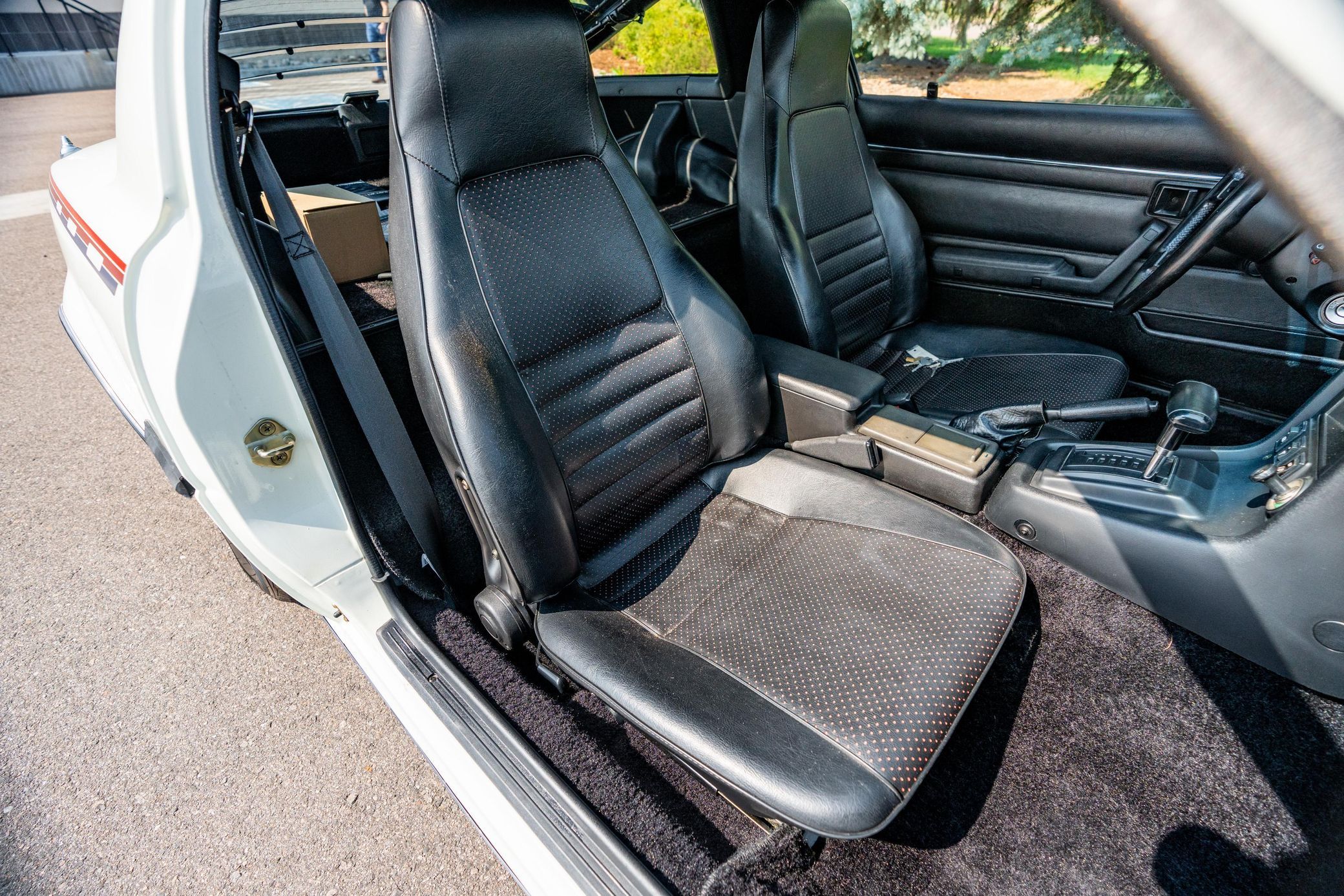 1979 Mazda RX-7 GS: A Rust-Free First-Year RX-7 With A Slight Catch...It's An Automatic 7 Black bucket seats of 1979 Mazda RX-7 GS