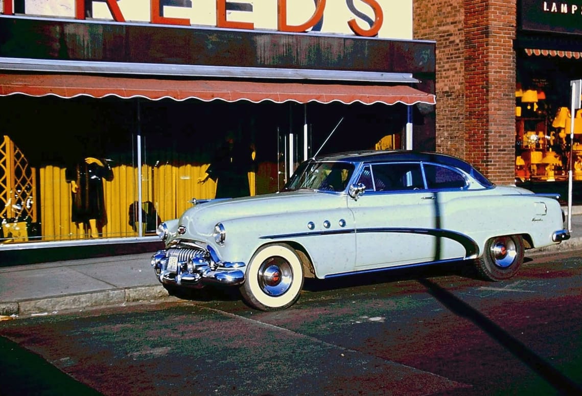 Buicks In Their Best Decade -- Vintage Photos 1950s 4 Captura de pantalla 2026 07 13 15.38.16