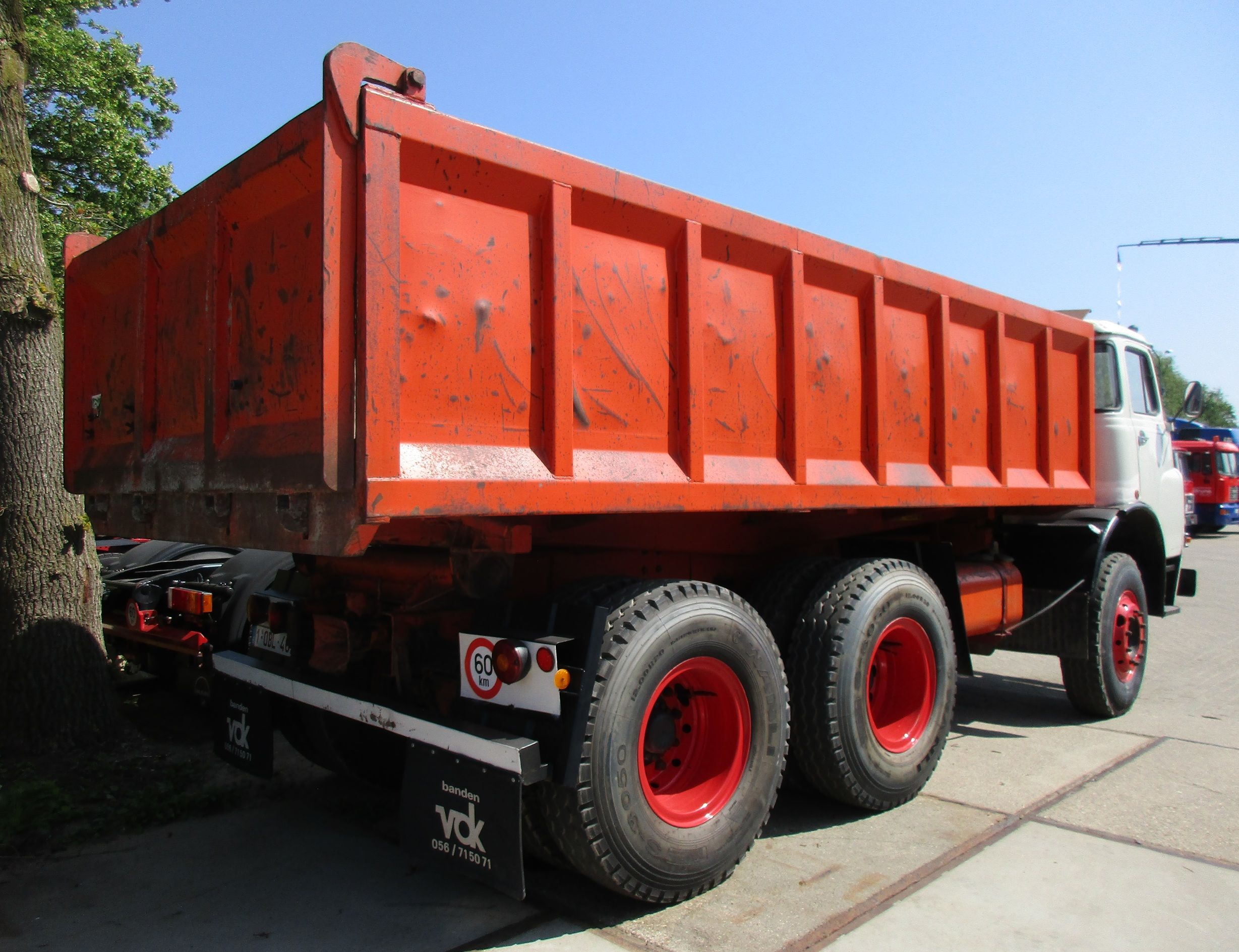 MAN-Büssing Oldtimertreffen 2024 - M.A.N. Diesel 15.212 'Pausbacke' 6x4 dump truck - 2