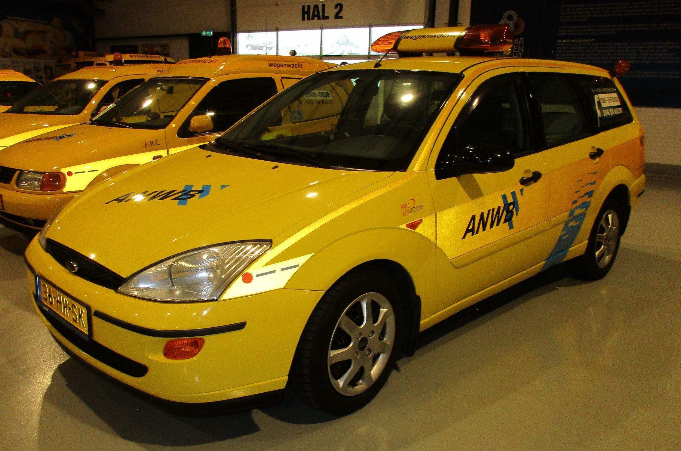 A Pictorial History Of Dutch Roadside Assistance Vehicles - Two-Wheelers And Four-Wheelers, But No ATVs 33 Visscher Classique - 80th anniversary ANWB Dutch roadside assistance - Ford Focus wagon - 1