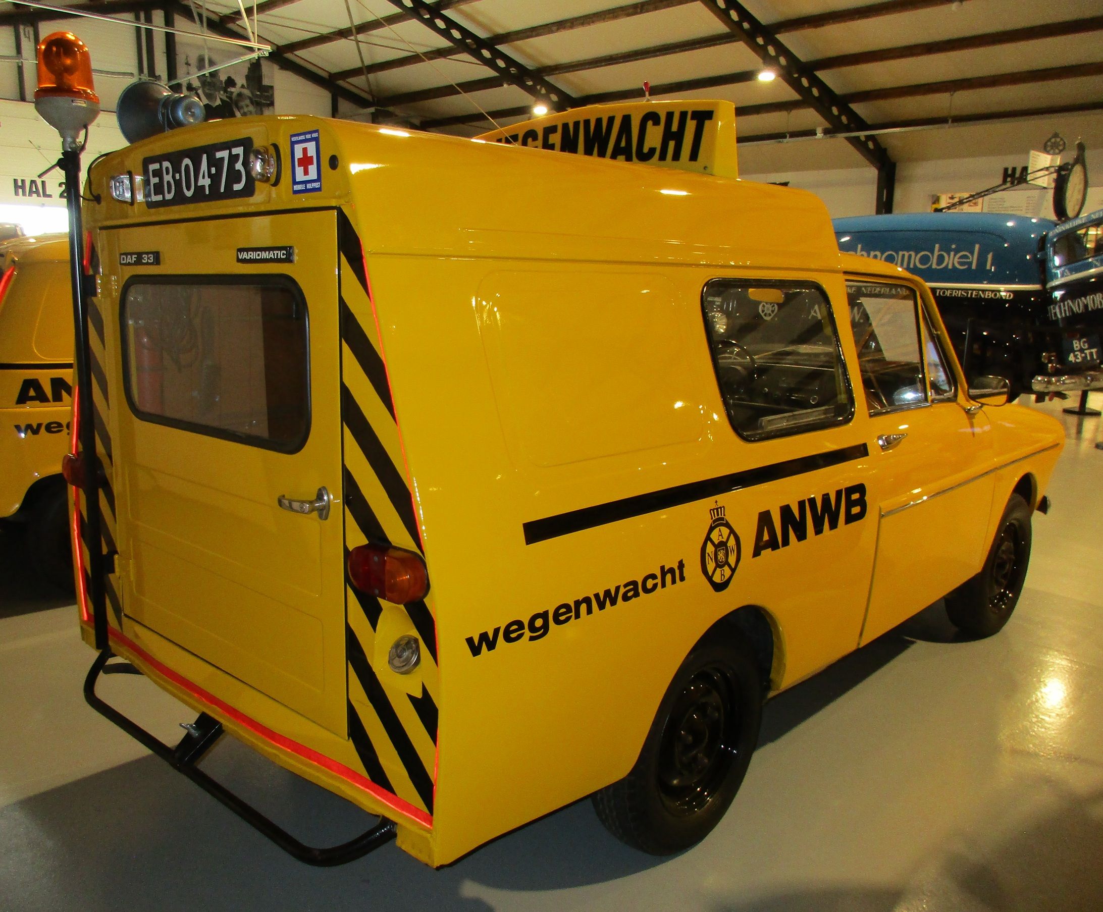 A Pictorial History Of Dutch Roadside Assistance Vehicles - Two-Wheelers And Four-Wheelers, But No ATVs 22 Visscher Classique - 80th anniversary ANWB Dutch roadside assistance - DAF 33 van - 2