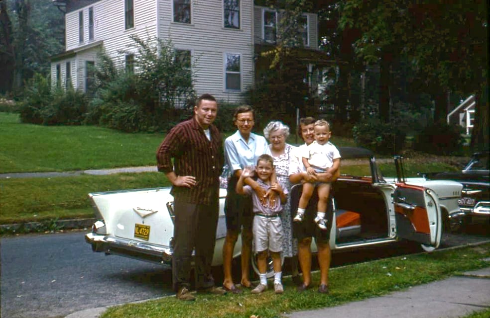 When the Family Car Was Everything: 1950s to 1970s Life in Vintage Photos 7 Screenshot 20260717 203146