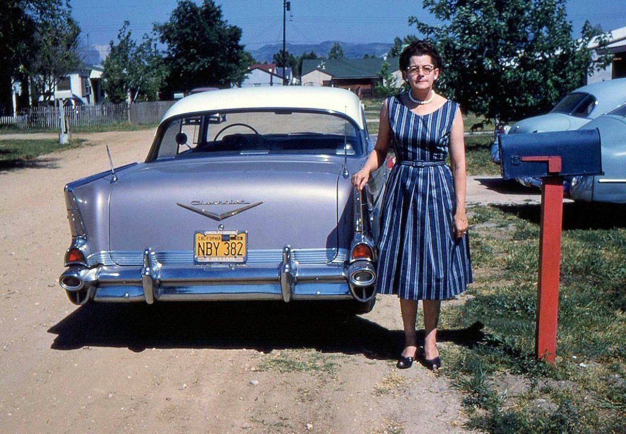 The Golden Age Of Car Fins -- Vintage Photos Of The 1950s And 1960s 8