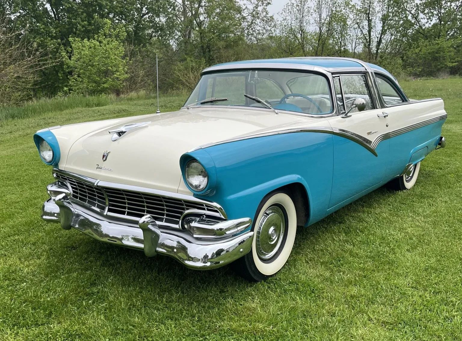 The 1957–1959 Ford-Chevrolet Sales Race: Busting Some Myths About When Ford Finally Beat Chevrolet — Twice 2 Left front 3q view of a two-tone 1956 Ford Crown Victoria
