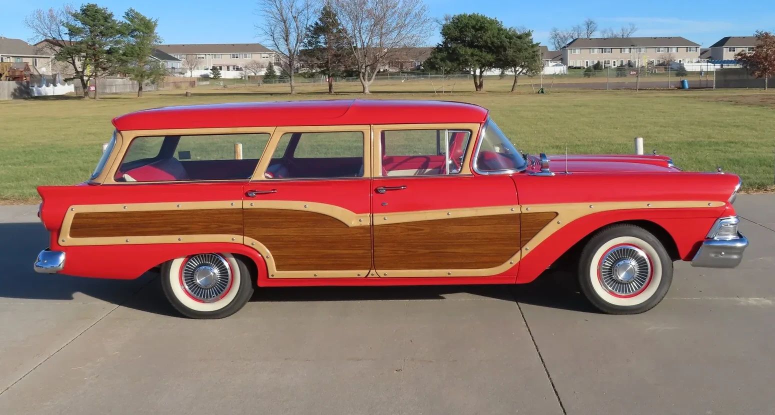 1958 Oldsmobile Dynamic 88 Fiesta Wagon: Looks Like A Fancy Cake, But Less Roomy Than A Country Squire 18 Right side view of a 1958 Ford station wagon with woodgrain side trim