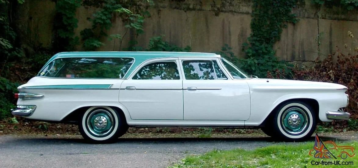 1962 Chrysler New Yorker Town & Country: 1962's Most Expensive Luxury Wagon Was A 1961 Plymouth In Disguise 7 Right side of a 1961 Plymouth four-door station wagon