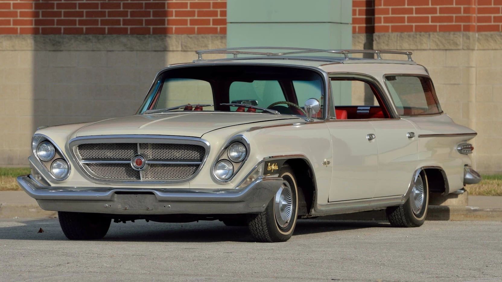 1962 Chrysler New Yorker Town & Country: 1962's Most Expensive Luxury Wagon Was A 1961 Plymouth In Disguise 25 Left front 3q view of a 1962 Chrysler four-door hardtop station wagon