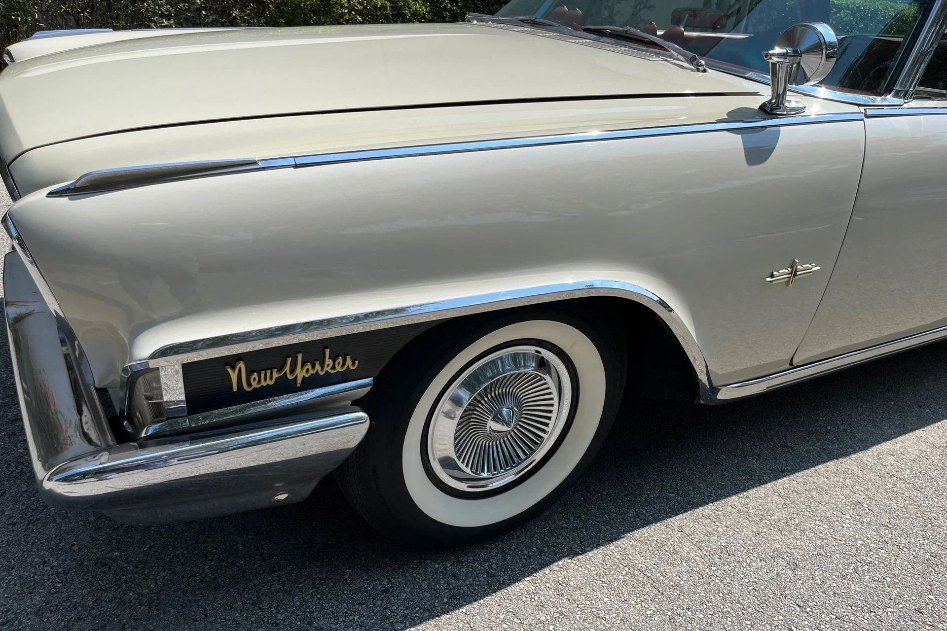 1962 Chrysler New Yorker Town & Country: 1962's Most Expensive Luxury Wagon Was A 1961 Plymouth In Disguise 2 Left front fender of a 1962 Chrysler New Yorker wagon