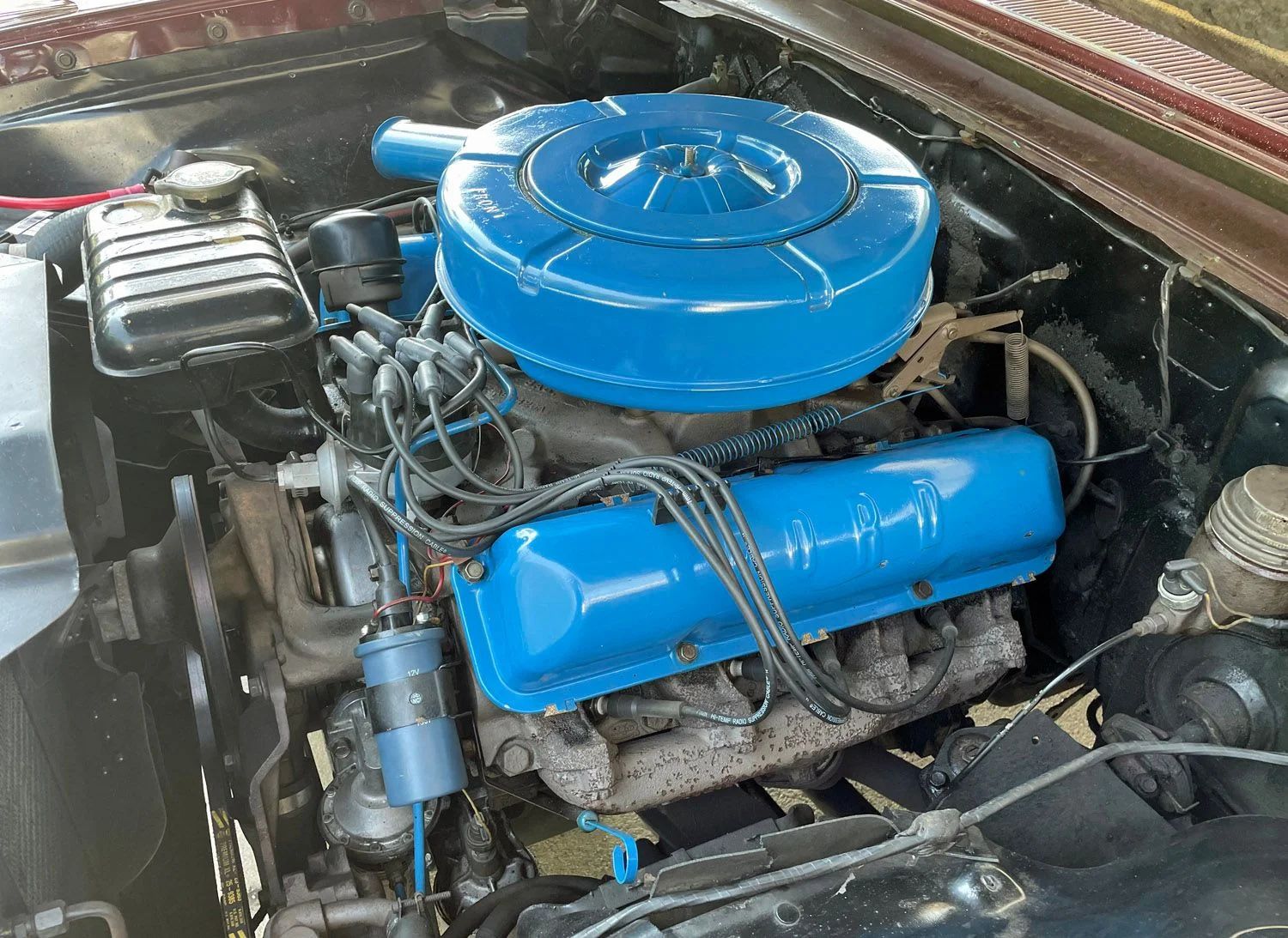 1963 Ford Galaxie 500/XL: Buckets And Console In Ford's Short-Lived "Extra Lively" Four-Door Hardtop 9 352 engine in a 1963 Ford