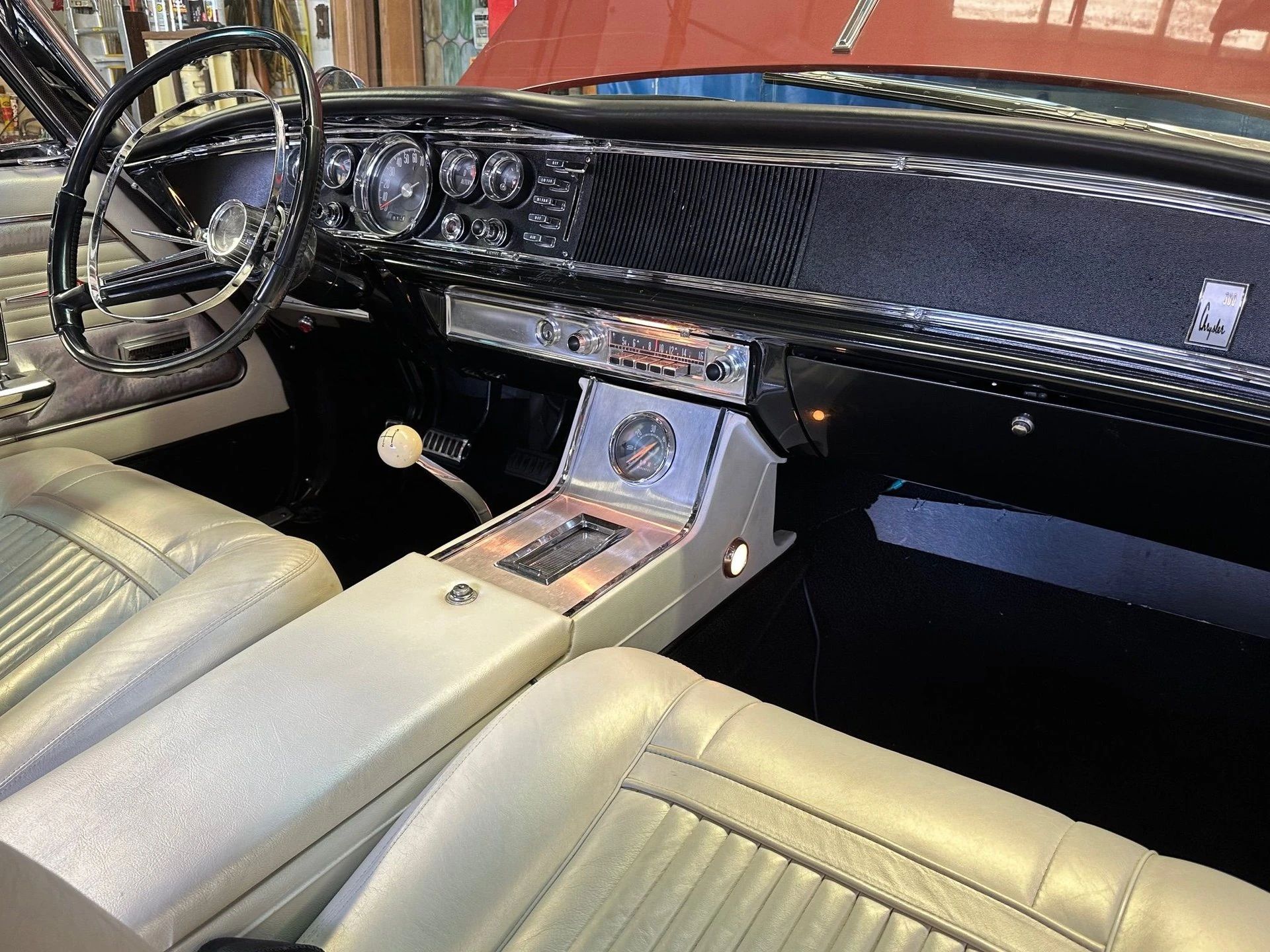 1965 Chrysler 300-L Convertible: Ultra-Rare 4-Speed Manual Transmission In The Last And Least Of The Letter Cars 6 Dashboard and console of a 1964 Chrysler with 4-speed; the 4-speed shifter is on the left side of the console, with a blanking plate over the normal floor shifter location