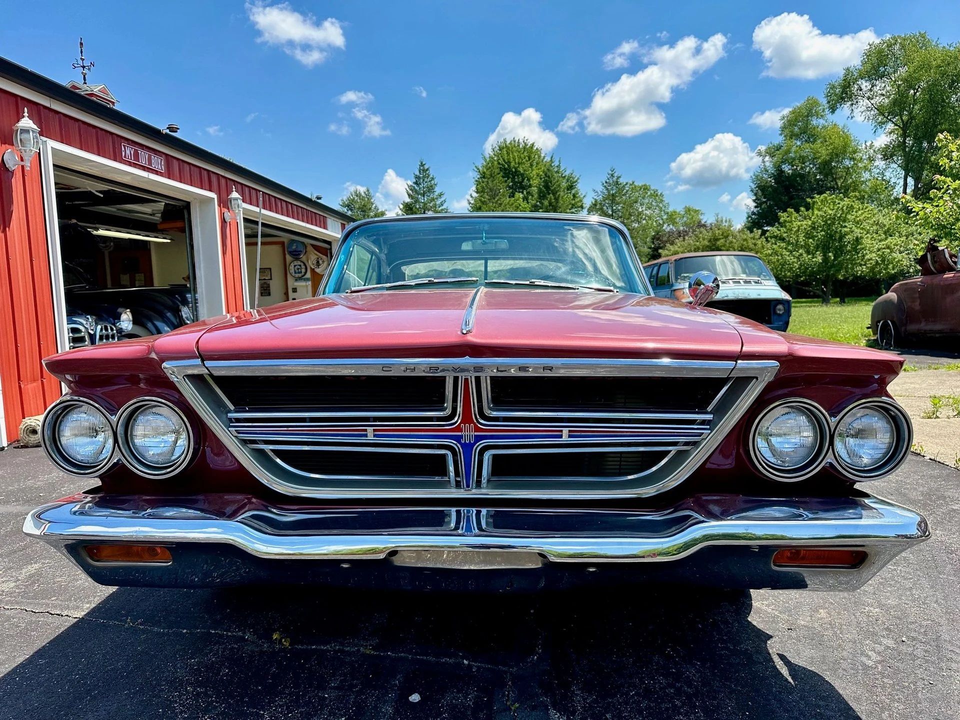 1965 Chrysler 300-L Convertible: Ultra-Rare 4-Speed Manual Transmission In The Last And Least Of The Letter Cars 5 Front view of a 1964 Chrysler