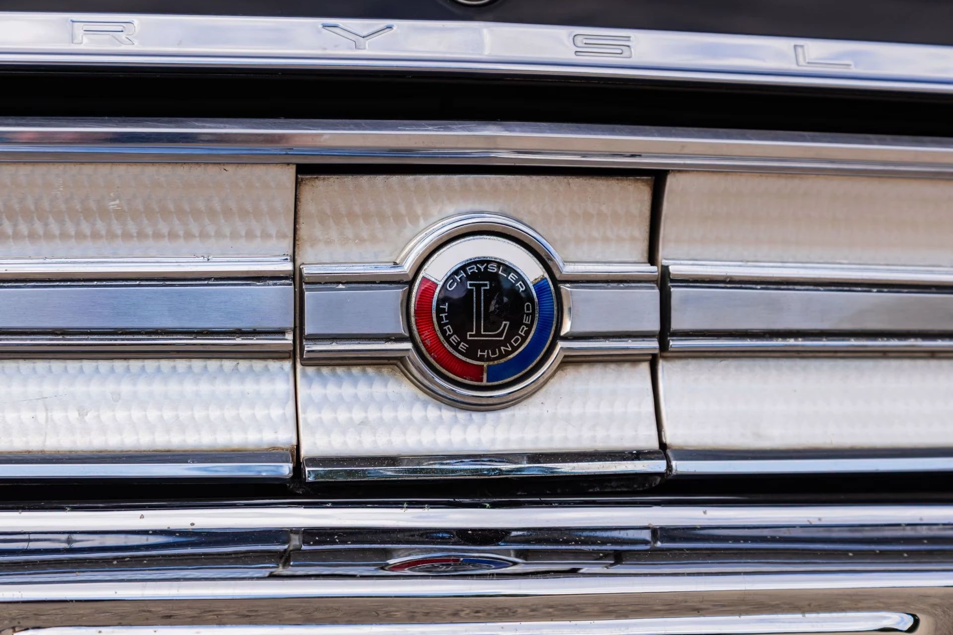 1965 Chrysler 300-L Convertible: Ultra-Rare 4-Speed Manual Transmission In The Last And Least Of The Letter Cars 23 Fuel door grille badge of a 300-L