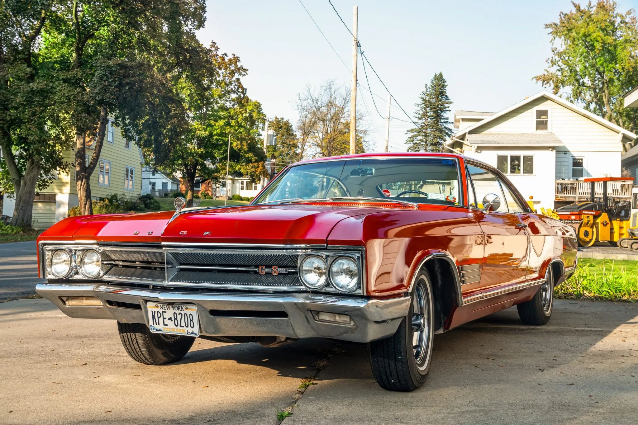 1966 Buick Wildcat Custom Gran Sport: One-Year-Only Full-Size Buick Muscle "For Young People Of All Ages" 5 Left front 3q view of a 1966 Buick two-door hardtop