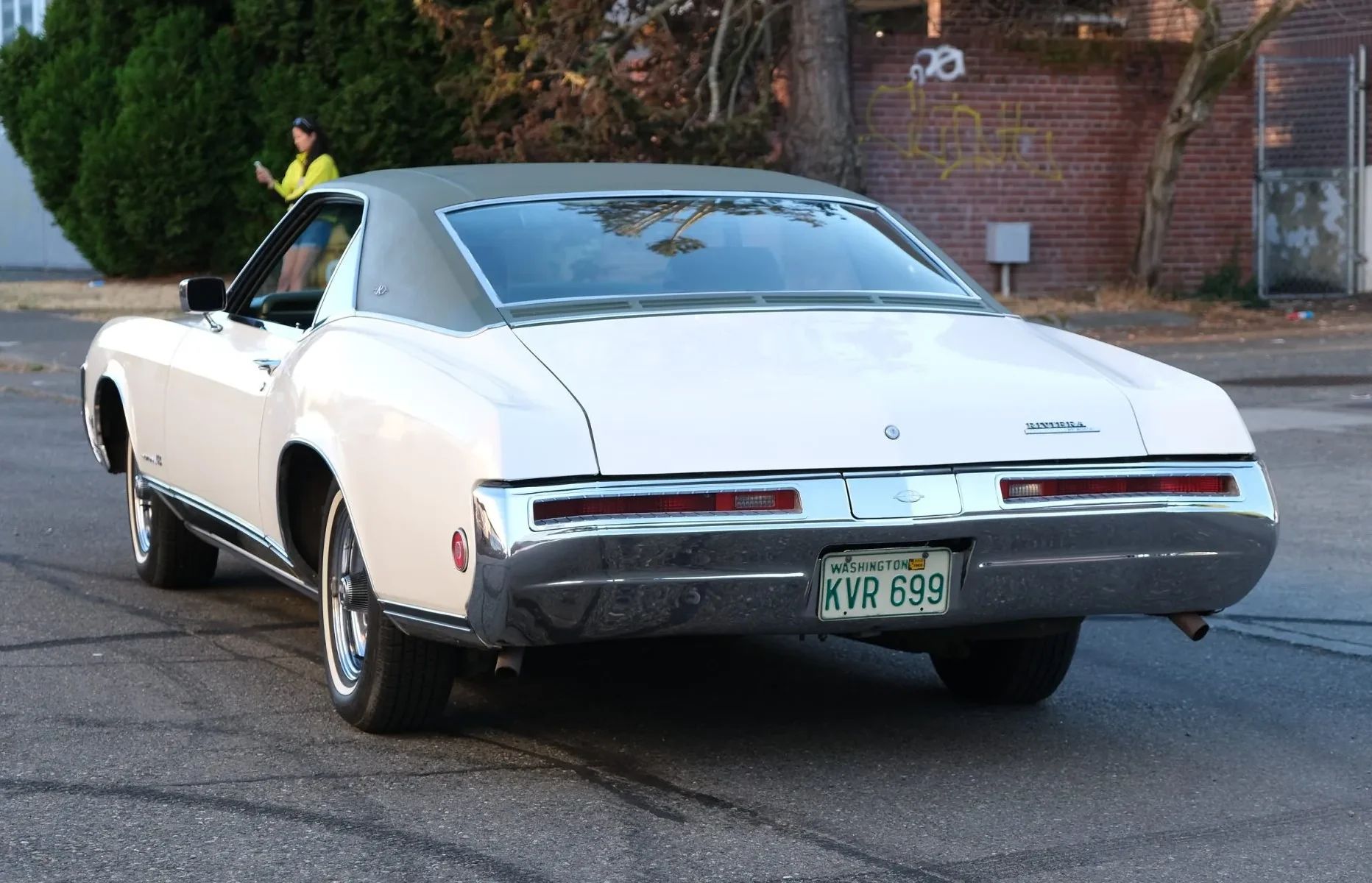 Vintage Car Life Review: 1969 Buick Riviera With Accu-Drive – Buick Tries Something New In The Suspension Department 13 Rear view of a 1969 Buick Riviera