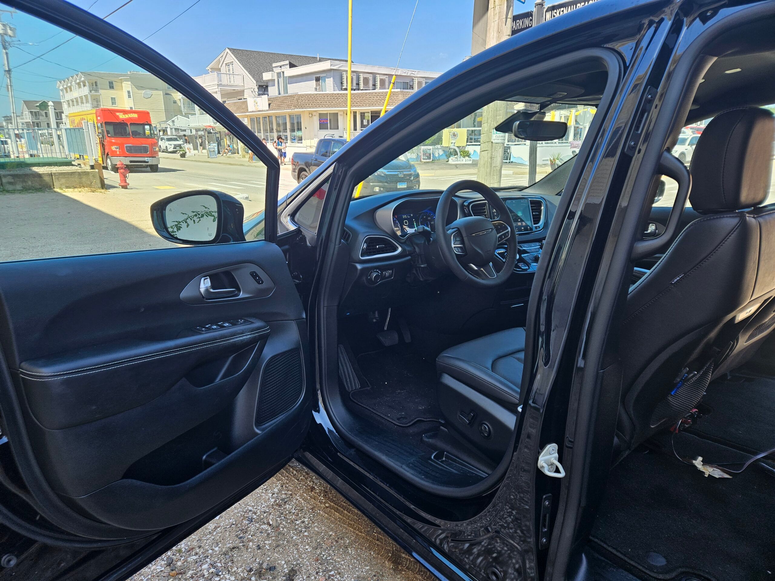 Rental Review: 2027 Chrysler Pacifica Select – If It Ain’t Broke, Does Anybody Care? 7 2027 Chrysler Pacifica Select 22 scaled