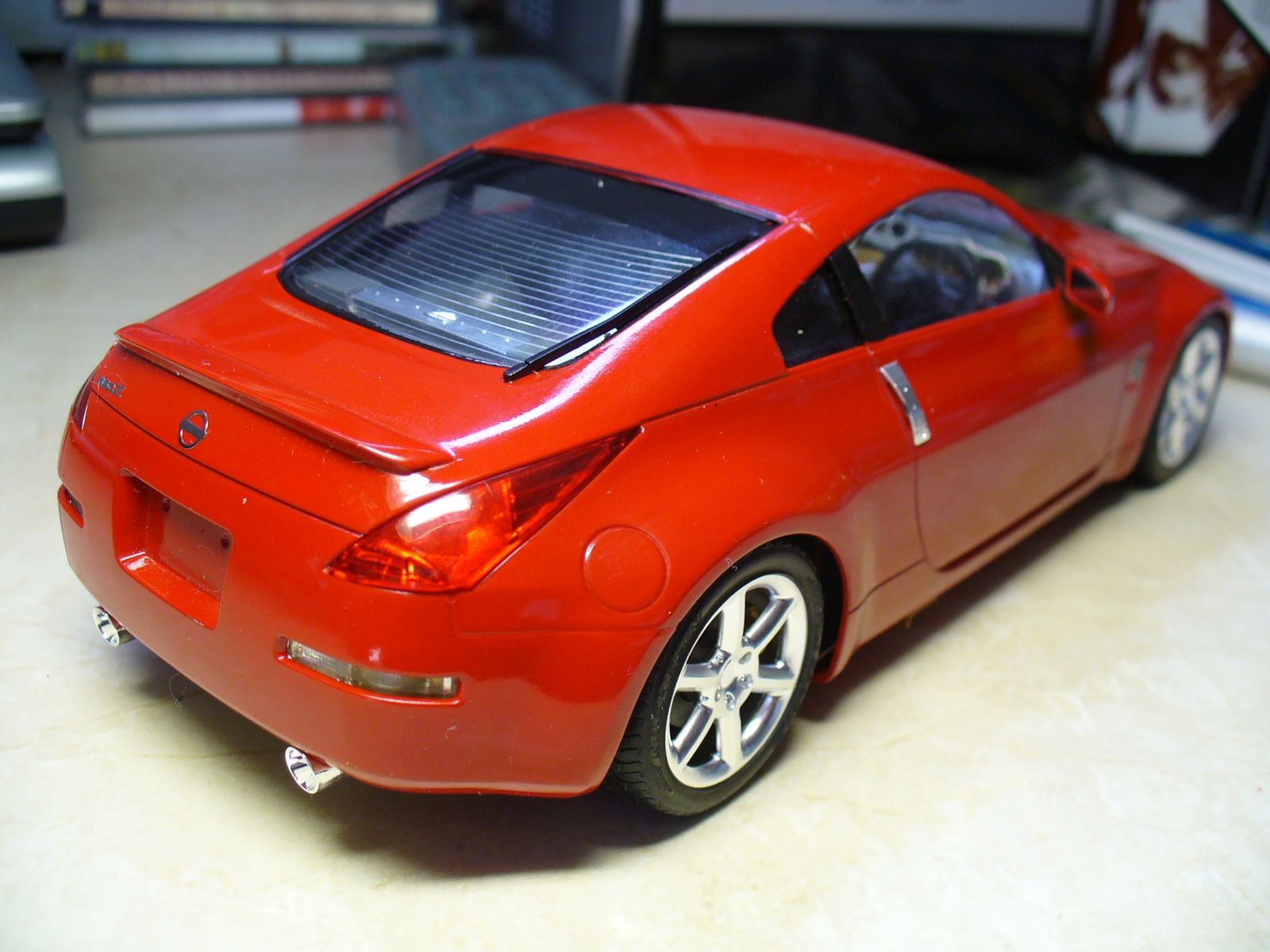 Affordable Speed: The Sports Cars of the 2000s in Scale Models 3 350Z4