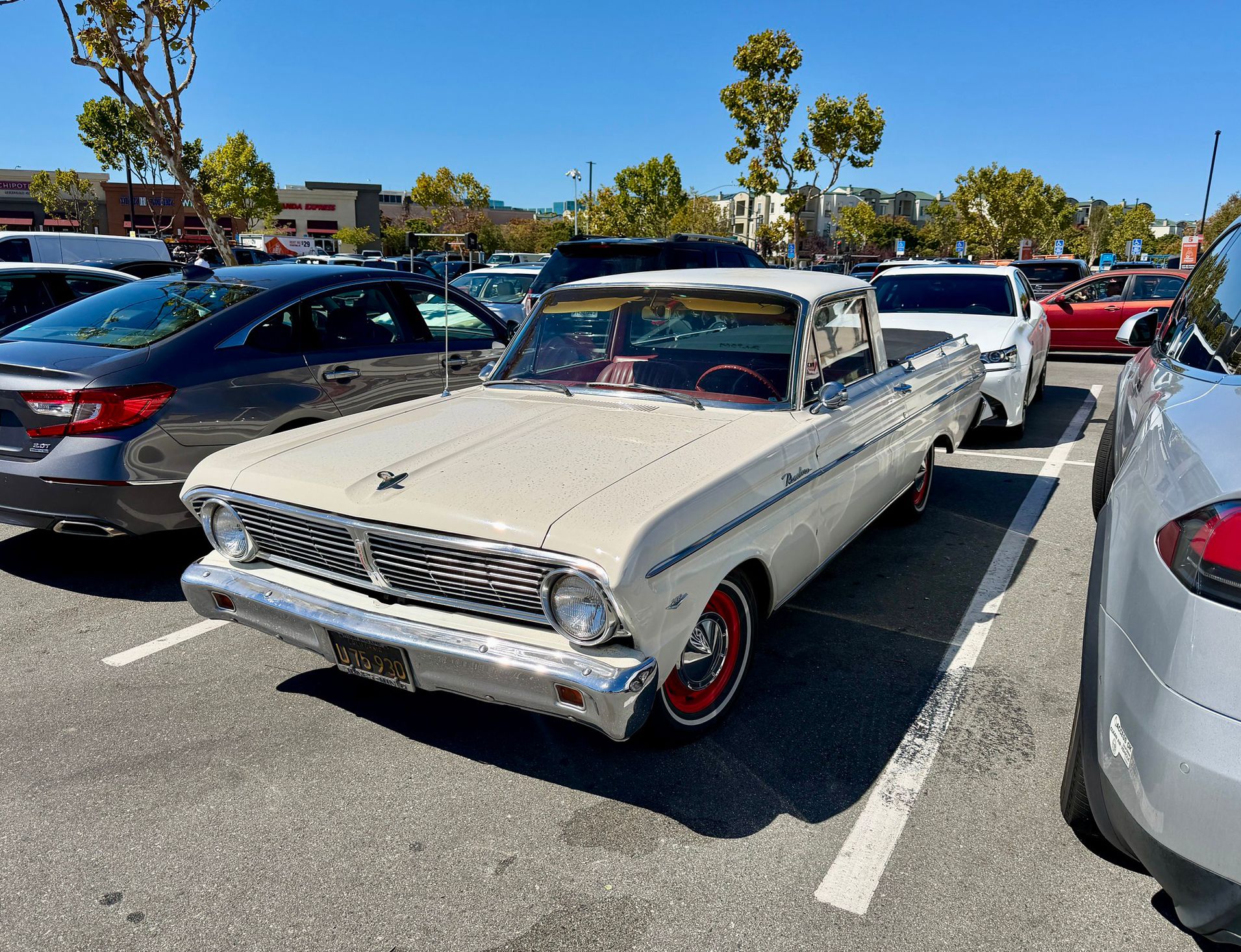 A Rare 1968 Pontiac Parisienne 2+2 Convertible—and More CC Cohort Finds 8 55514697788 0eb2ac680a k
